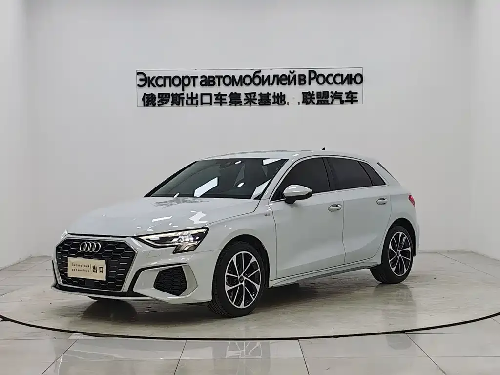 Audi A3 2022 из CN, фото 1