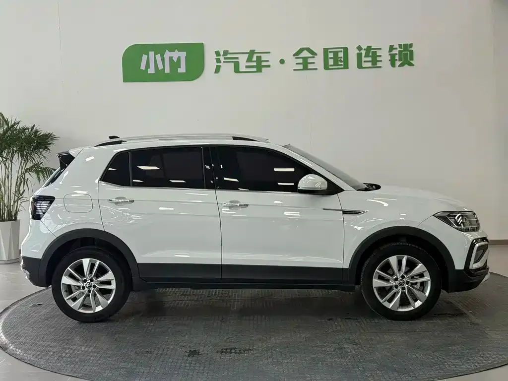 Volkswagen T-Cross — фото 9
