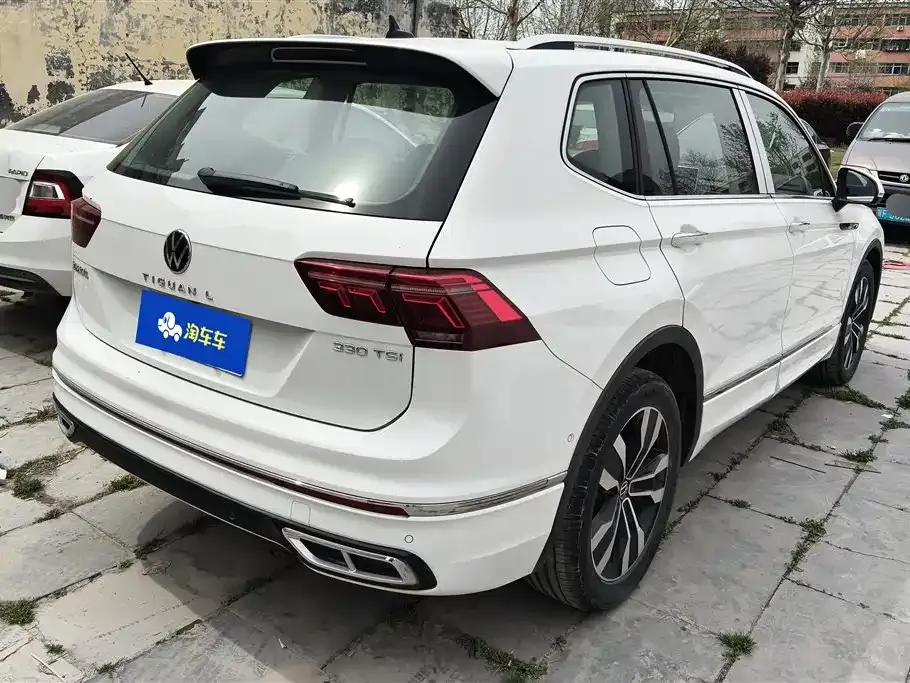 Volkswagen Tiguan L — фото 8
