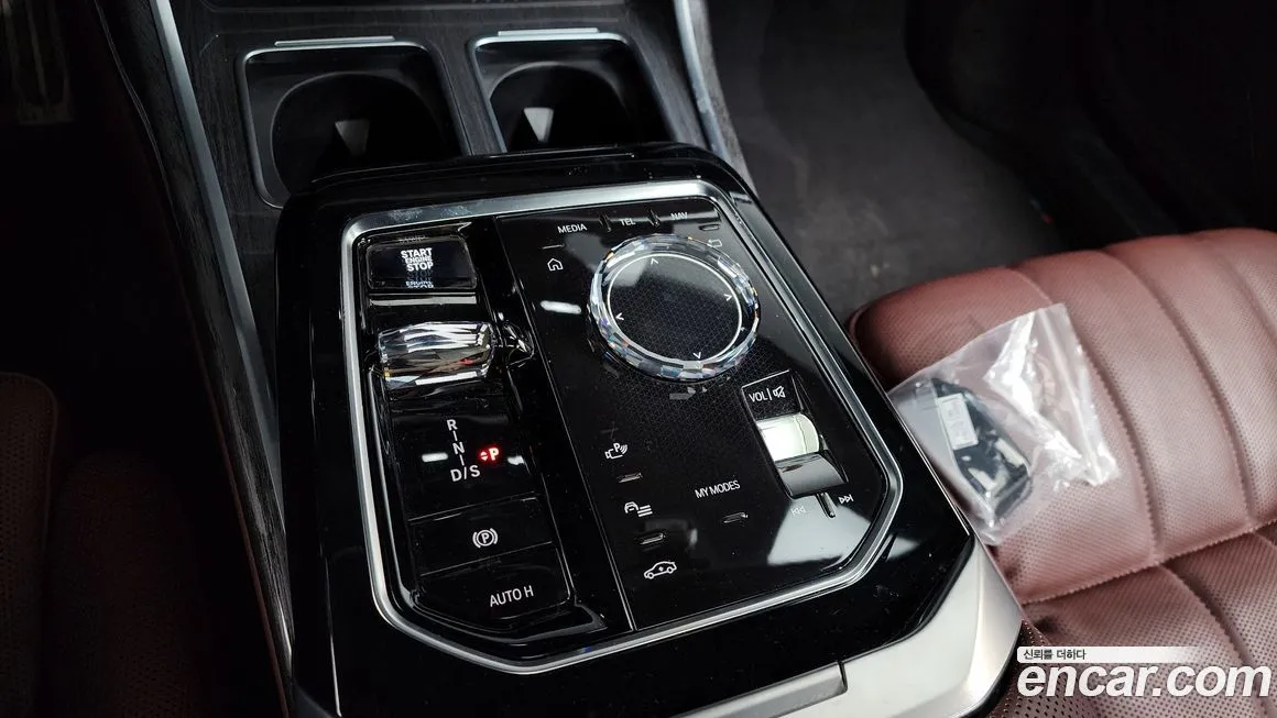 BMW 7-Series 2024 из KR, фото 10