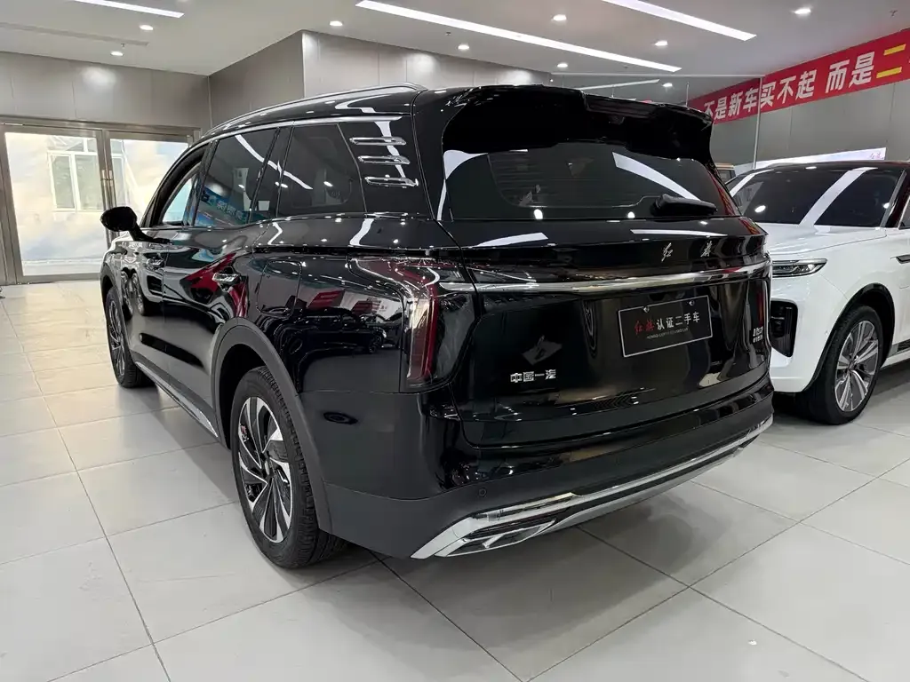 Hongqi HS7 PHEV — фото 4