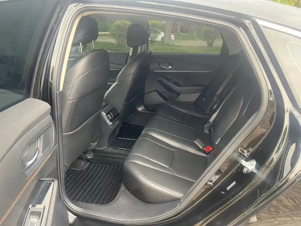 Honda Accord — фото 4