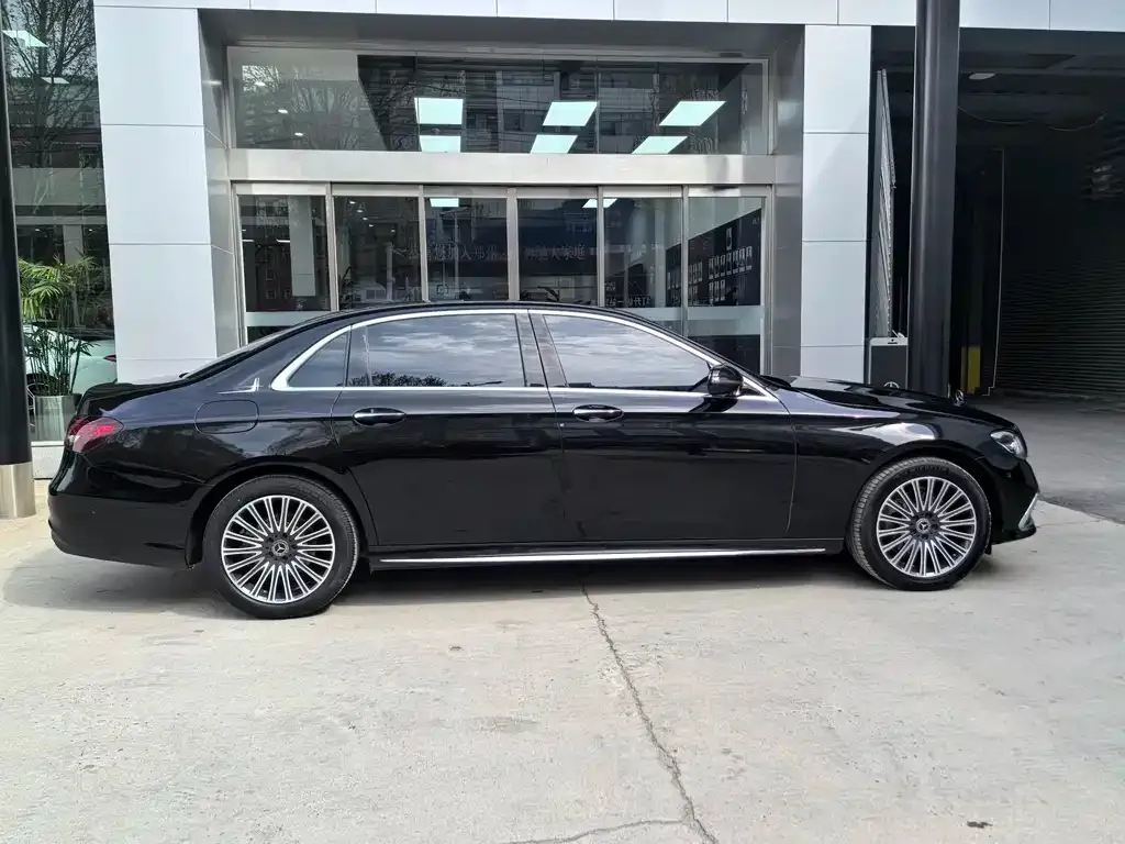 Mercedes-Benz E-Class 2023 из CN, фото 7