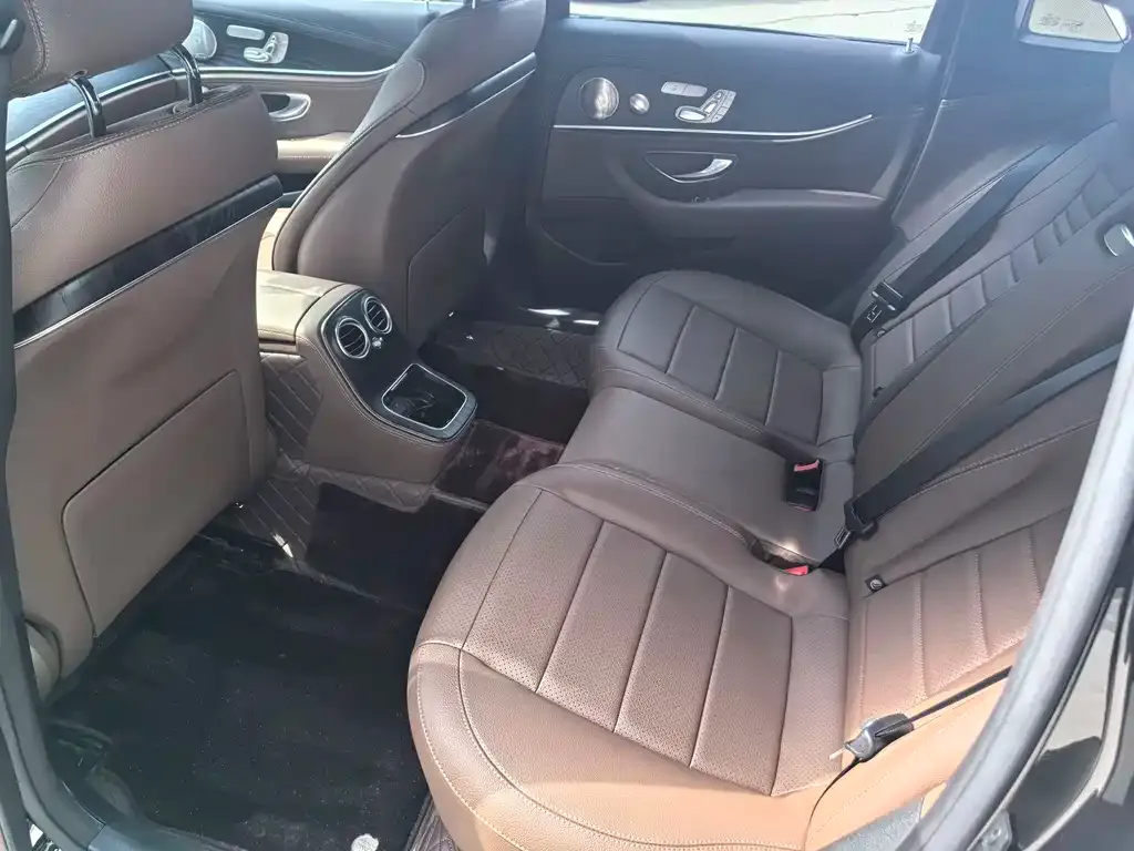 Mercedes-Benz E-Class 2023 из CN, фото 5