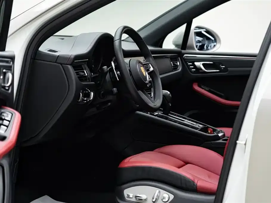 Porsche Macan — фото 6