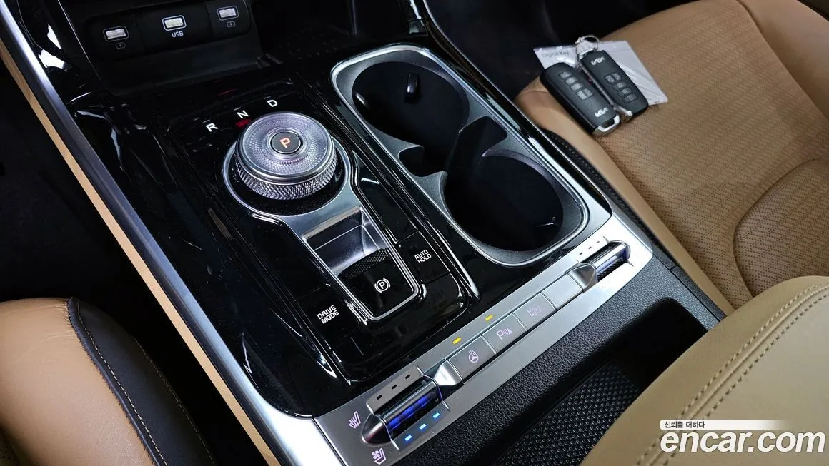 Kia Carnival — фото 10
