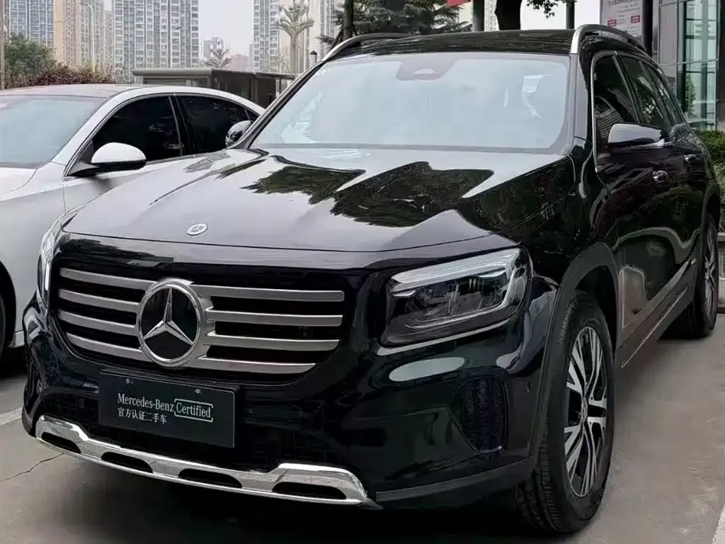 Mercedes-Benz GLB — фото 1