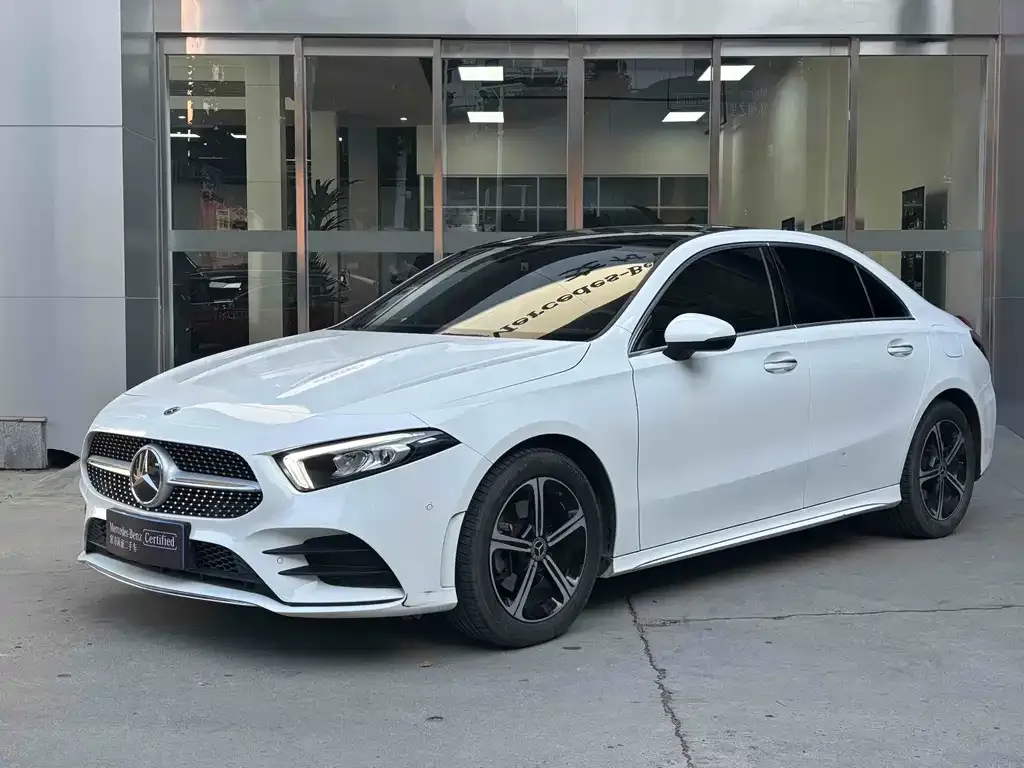 Mercedes-Benz A-Class — фото 1