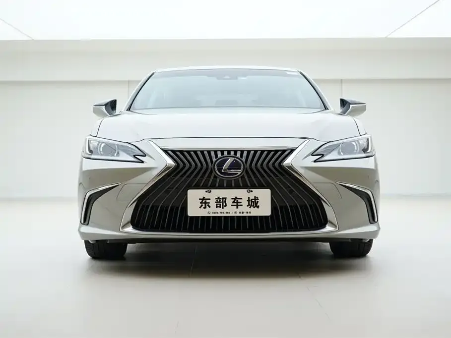 Lexus ES — фото 3