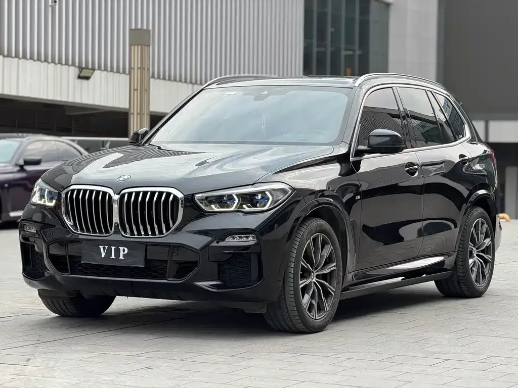 BMW X5 (Import) — фото 1