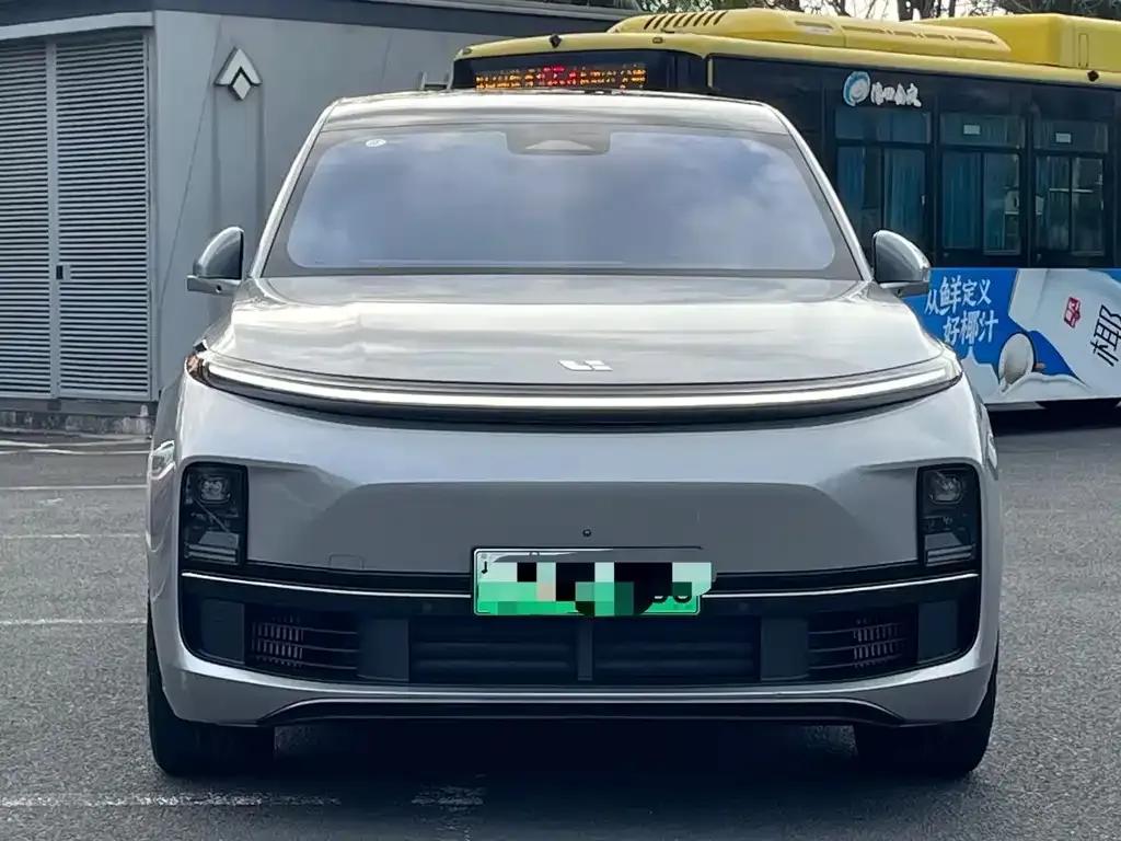 Li Auto L8 2023 из CN, фото 2