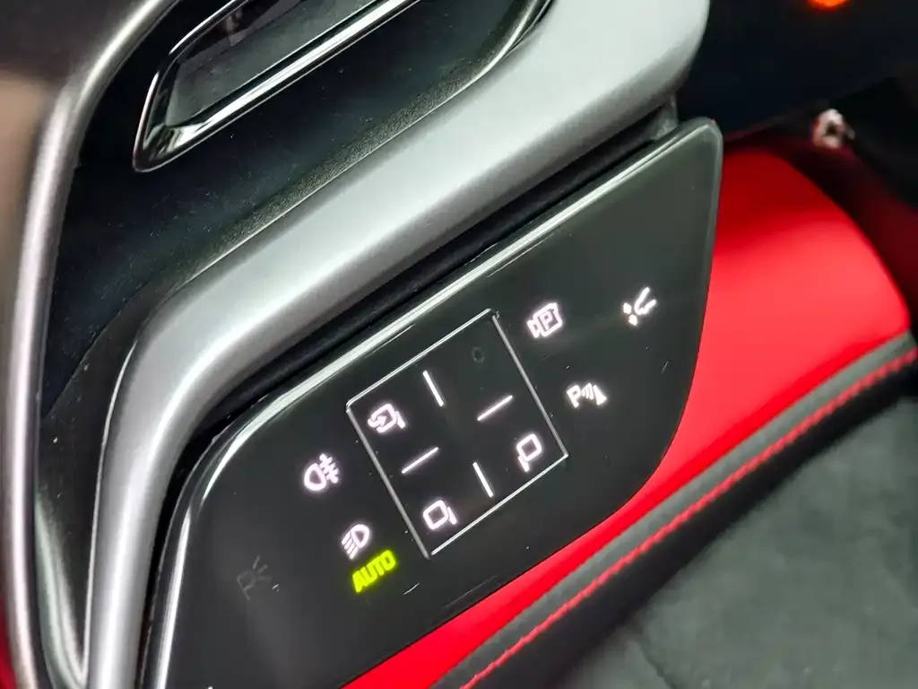 Ferrari SF90 2022 из CN, фото 5