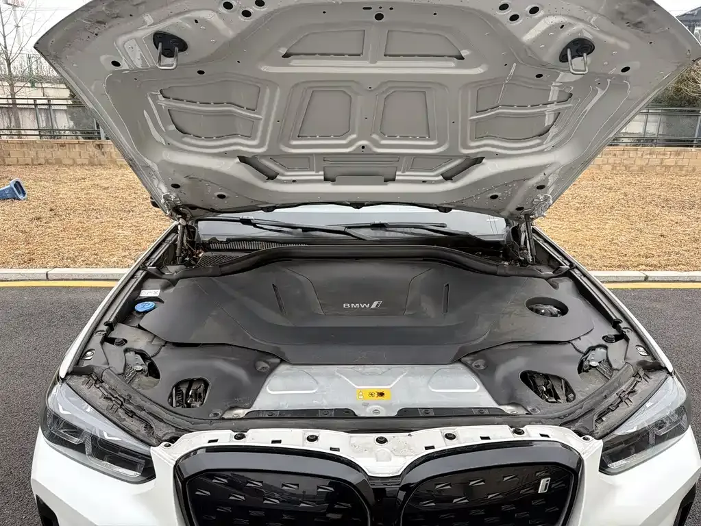 BMW iX3 2023 из CN, фото 2