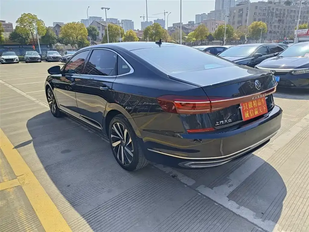 Volkswagen Passat — фото 3