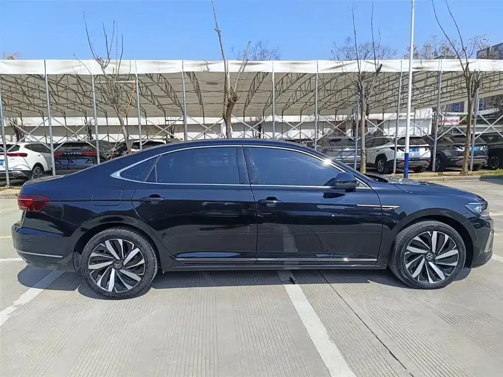 Volkswagen Passat — фото 9
