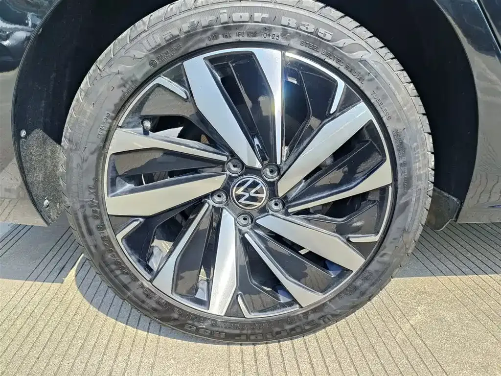 Volkswagen Passat — фото 7