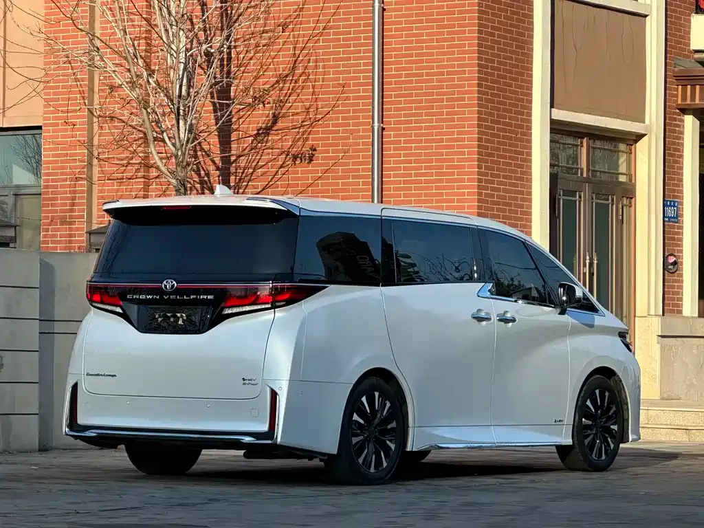 Toyota Vellfire 2024 из CN, фото 7