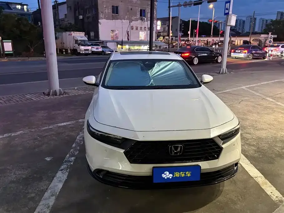 Honda Accord — фото 6
