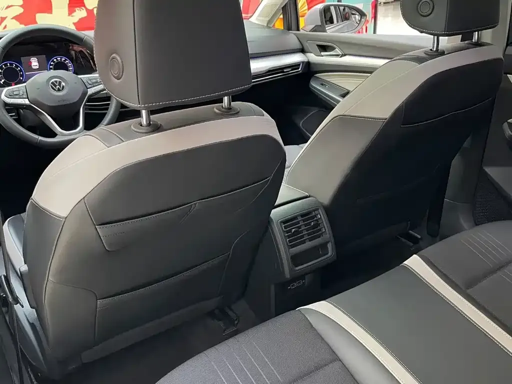 Volkswagen Golf — фото 4