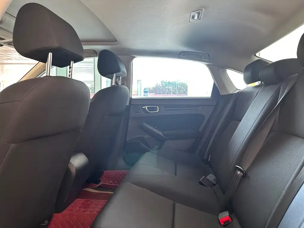 Honda Civic — фото 4