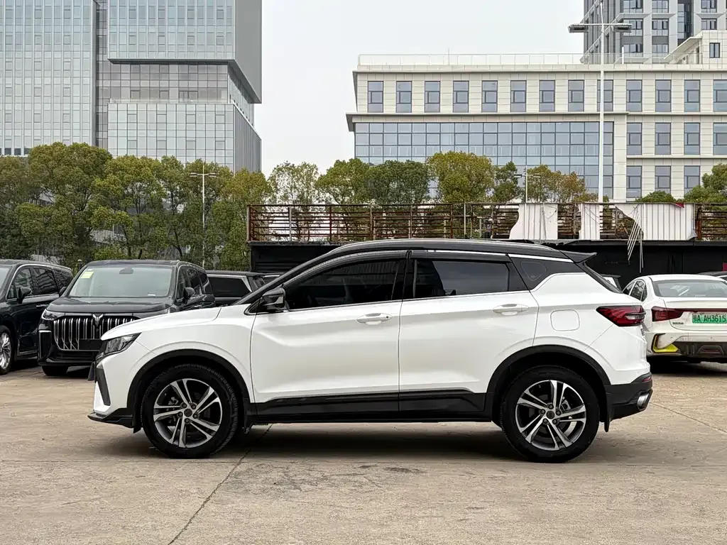 Geely Binyue 2022 из CN, фото 8