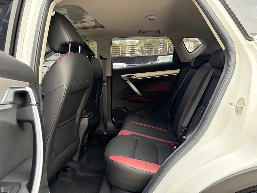Geely Binyue 2022 из CN, фото 3