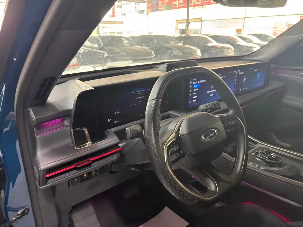 Ford Edge 2023 из CN, фото 2