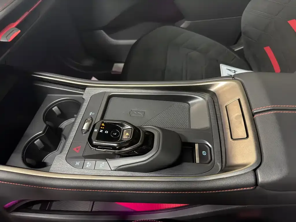 Ford Edge 2023 из CN, фото 4