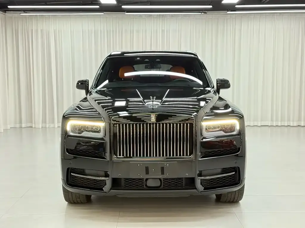 Rolls-Royce Cullinan 2023 из CN, фото 6