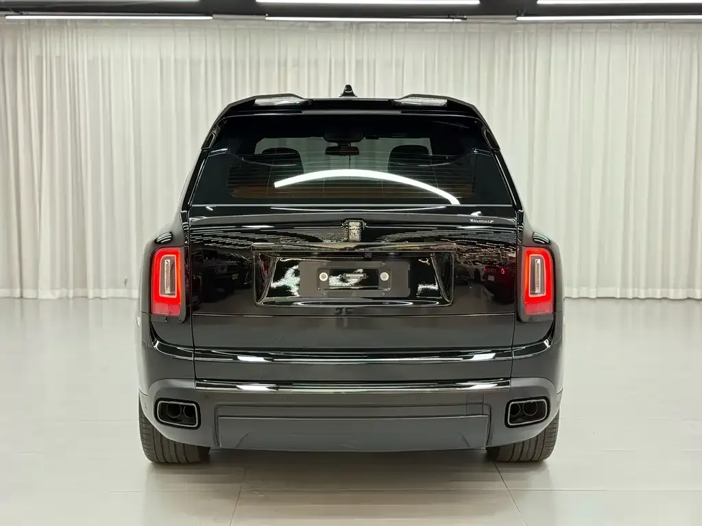 Rolls-Royce Cullinan 2023 из CN, фото 5