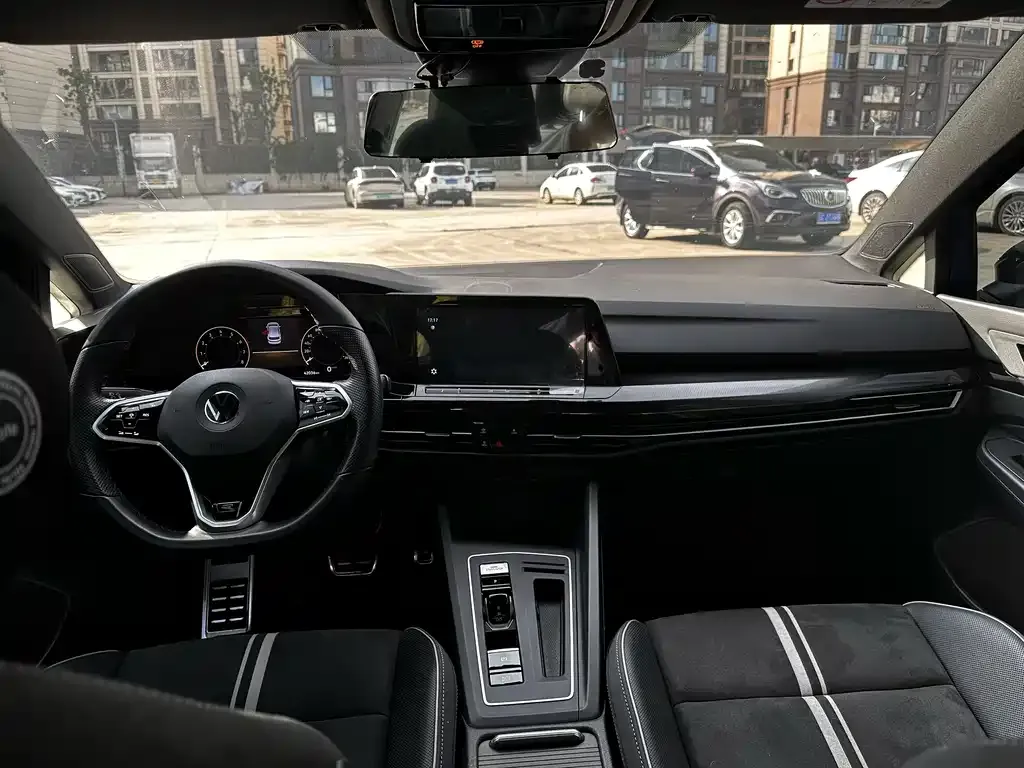 Volkswagen Golf 2021 из CN, фото 6