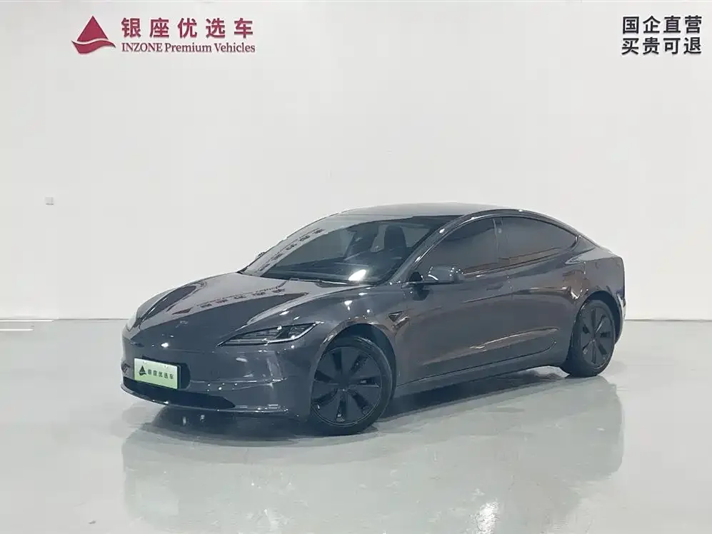 Tesla Model 3 — фото 1
