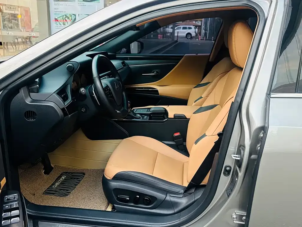 Lexus ES 2022 из CN, фото 5
