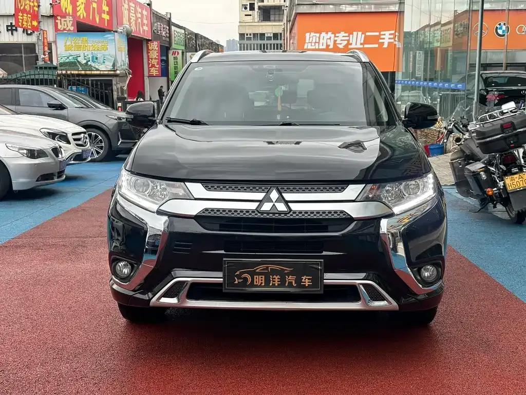 Mitsubishi Outlander 2021 из CN, фото 6