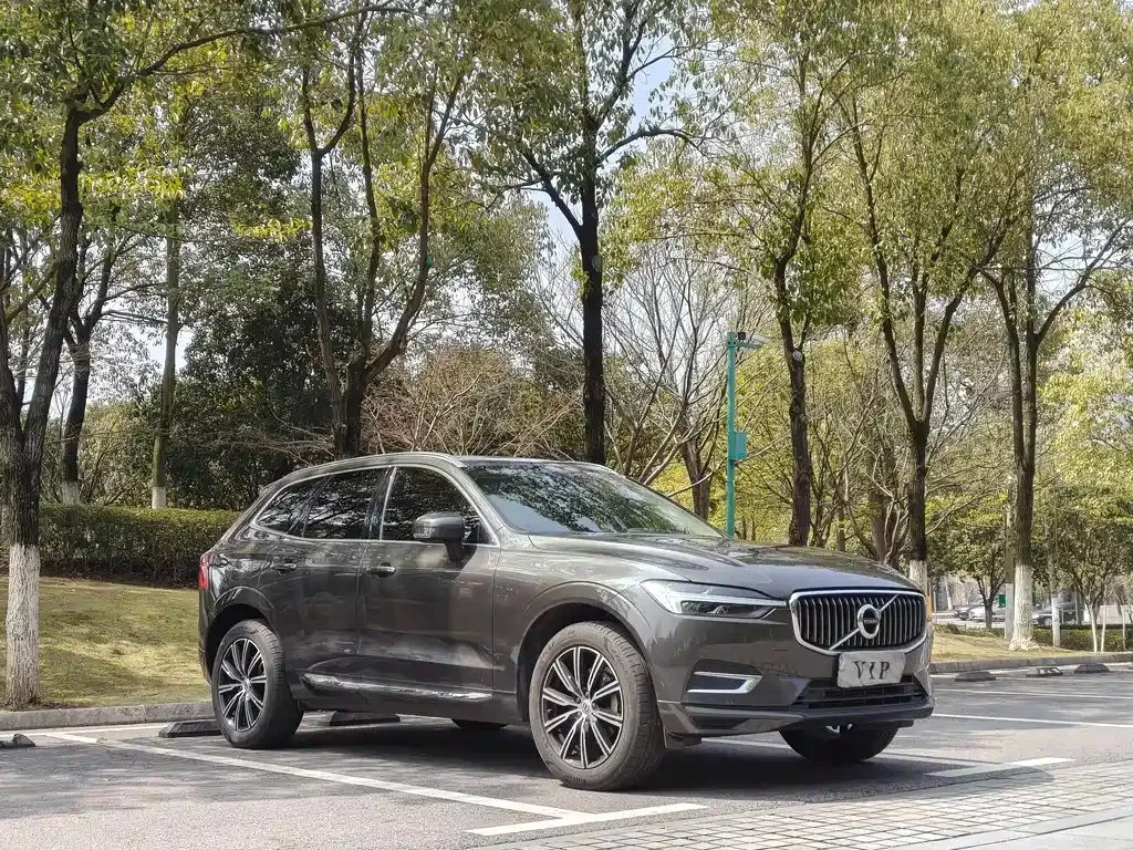 Volvo XC60 — фото 2