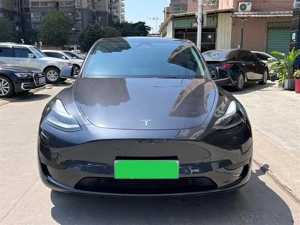 Tesla Model Y — фото 4