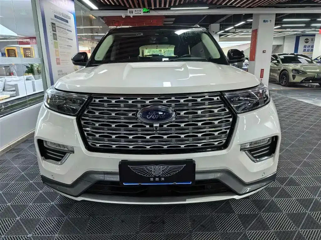 Ford Explorer 2021 из CN, фото 8