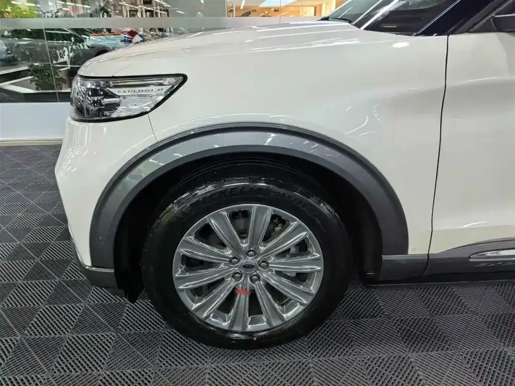 Ford Explorer 2021 из CN, фото 6