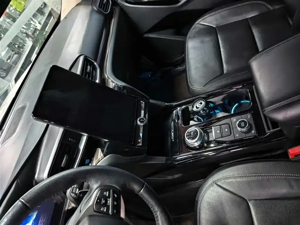 Ford Explorer 2021 из CN, фото 3