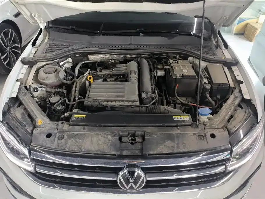 Volkswagen Bora 2023 из CN, фото 6