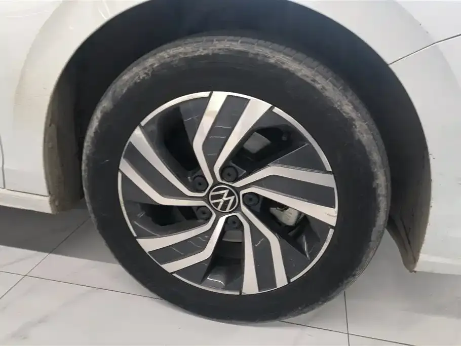 Volkswagen Bora 2023 из CN, фото 7