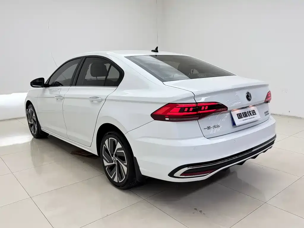 Volkswagen Bora 2022 из CN, фото 4