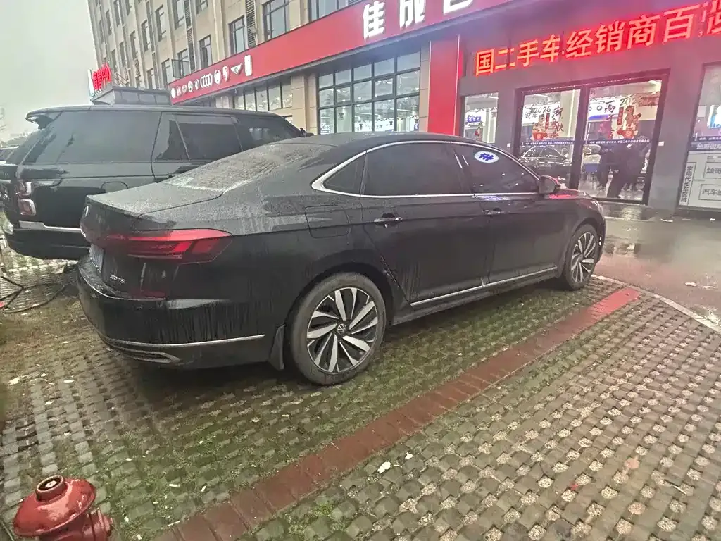 Volkswagen Passat — фото 9