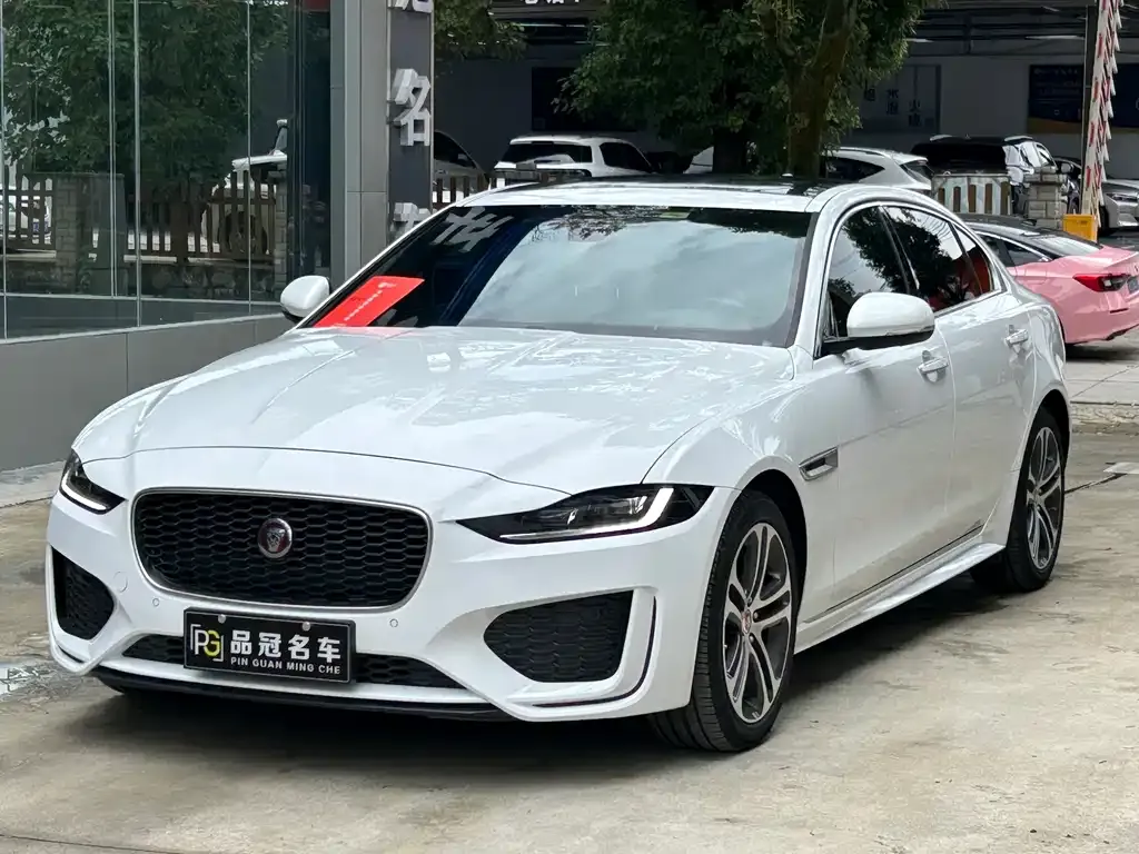 Jaguar XEL — фото 1