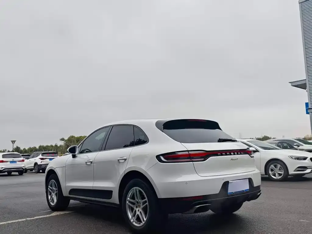 Porsche Macan — фото 6