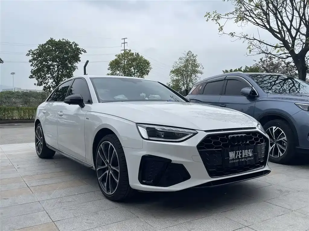 Audi A4L 2024 из CN, фото 4