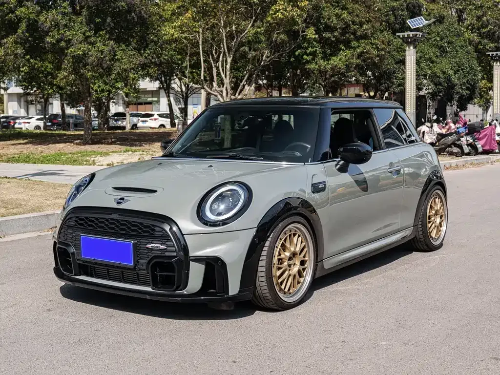 MINI JCW (John Cooper Works) — фото 1