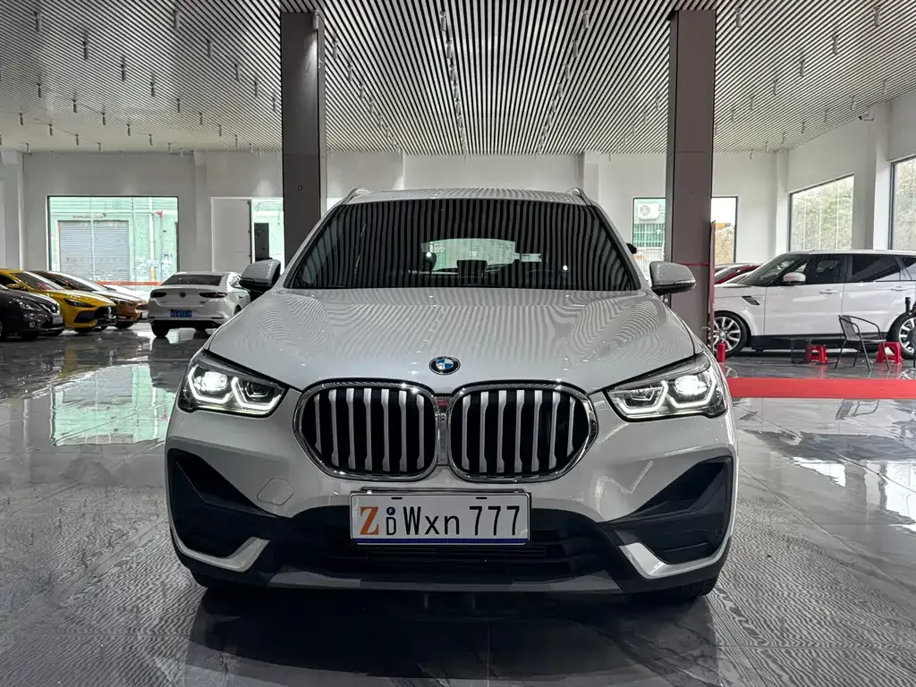 BMW X1 — фото 3