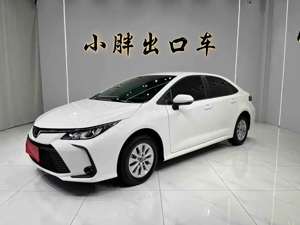Toyota Corolla — фото 1