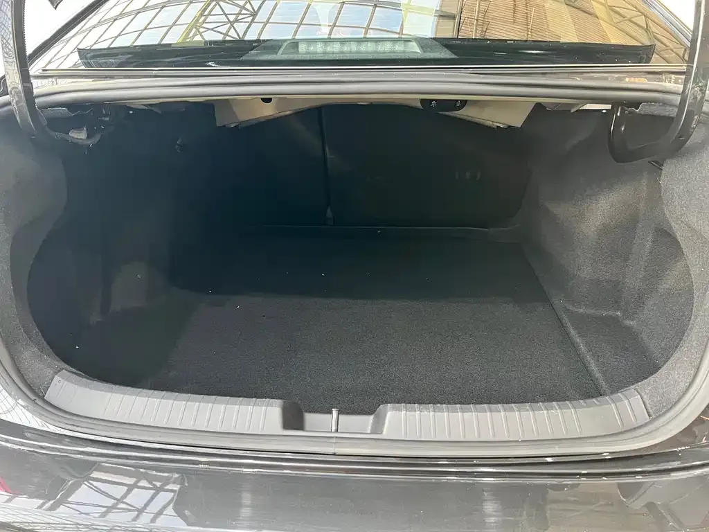 Volkswagen Sagitar 2024 из CN, фото 2